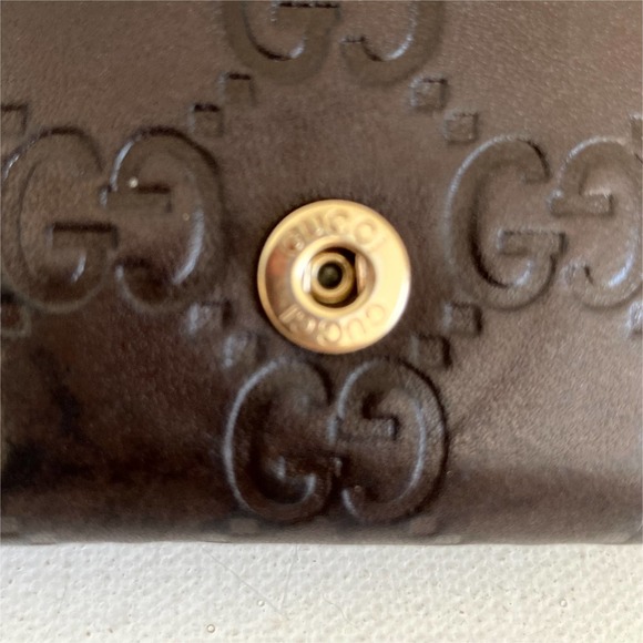 🤎🧨GUCCI Key Ring Case Brown Embossed Leather Micro Guccissima Gold Heart - Picture 9 of 11
